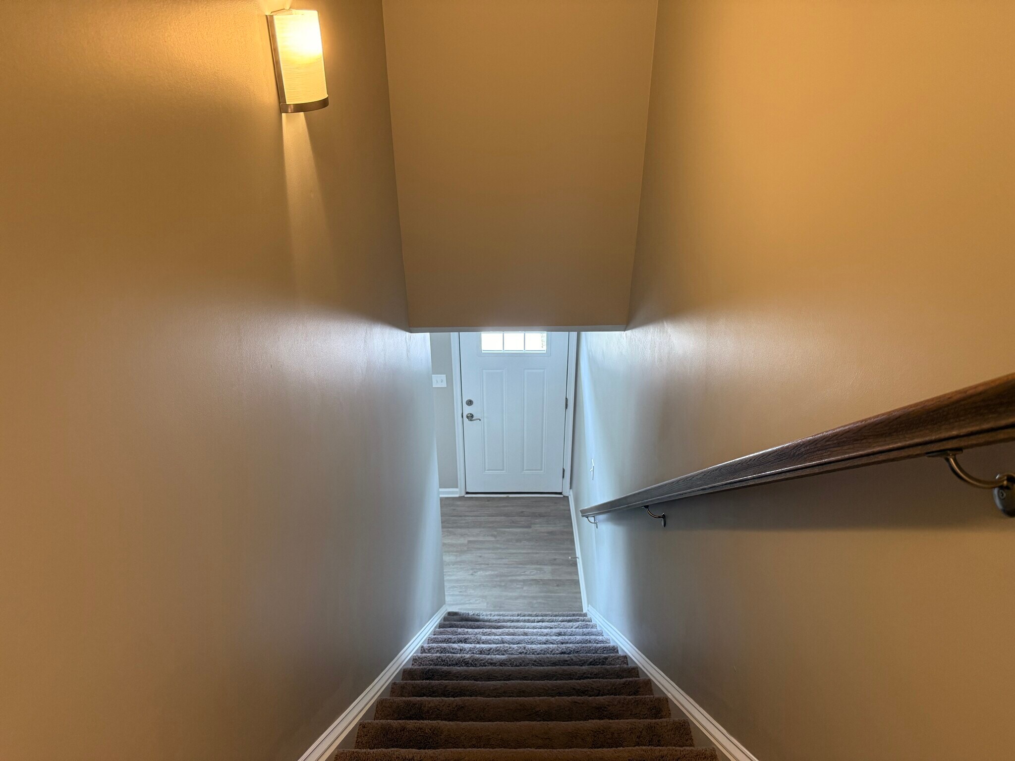 Building Photo - 270 Mabdarin Dr