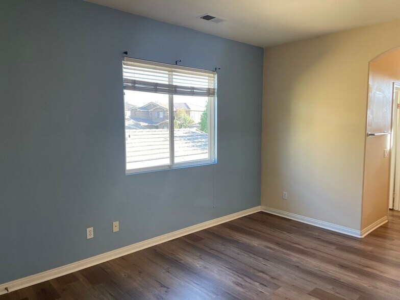 Building Photo - 17008 Spring Canyon Pl