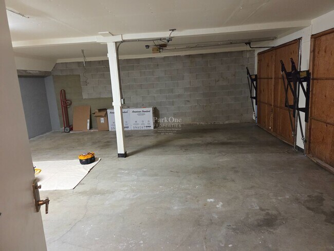 Building Photo - Incredible El Cerrito Hills Townhome