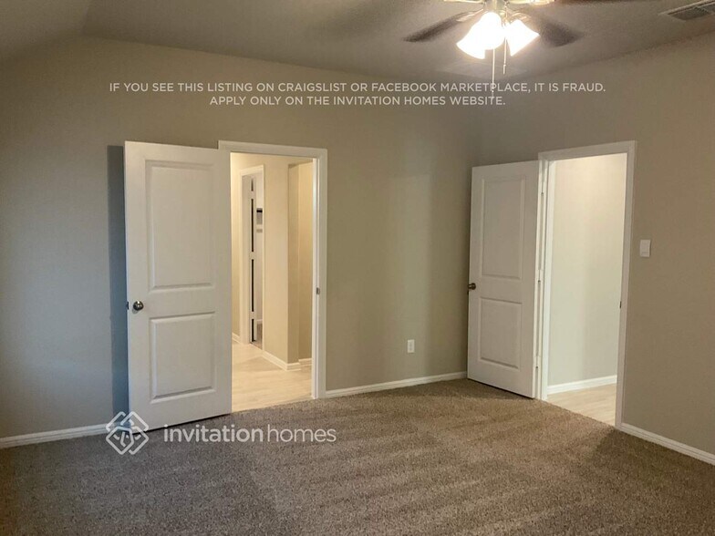 Building Photo - 422 Lubbock Dr