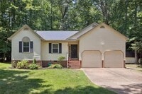Building Photo - 116 Wellington Cir