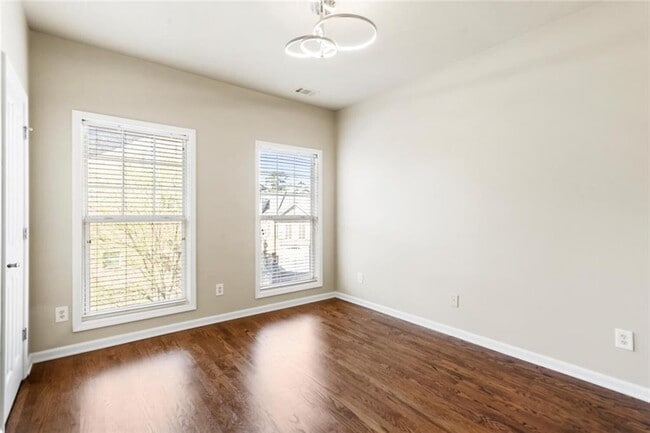 Building Photo - 2663 Rivers Edge Dr NE