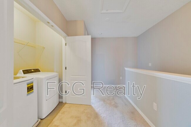 Building Photo - 312 Arbor Lakes Dr
