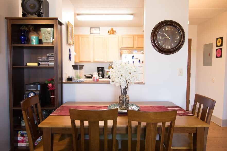 Silsbee Tower Senior/Young Disable ONLY 67 Silsbee St Lynn MA 01901