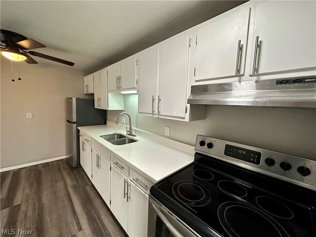Building Photo - 660 S Shore Ct