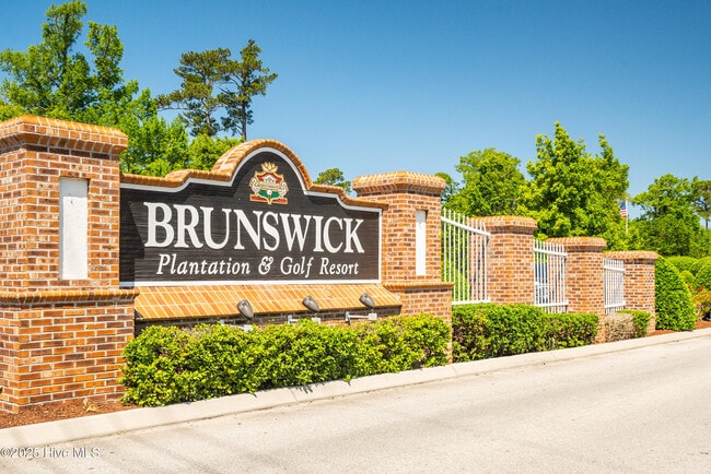 Building Photo - 8829 Lansdowne Dr NW