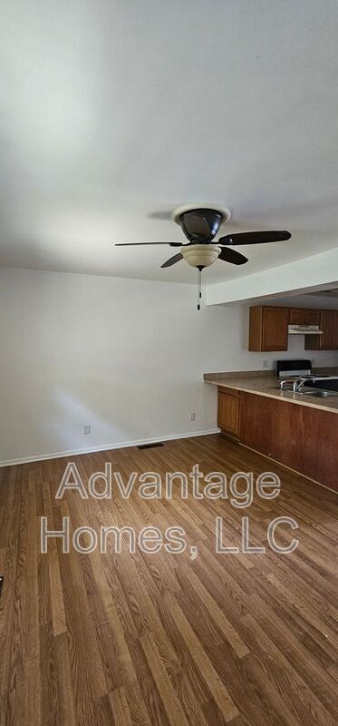 Building Photo - 805 N 70th St