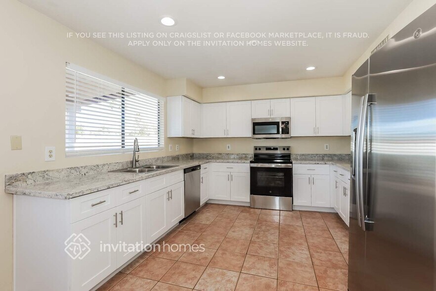 Building Photo - 1538 E Hearne Way