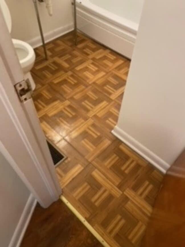 Building Photo - 323 S Weller