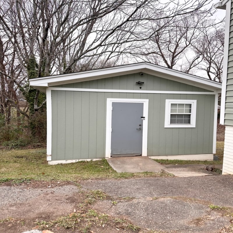 Building Photo - 117 Green Dr