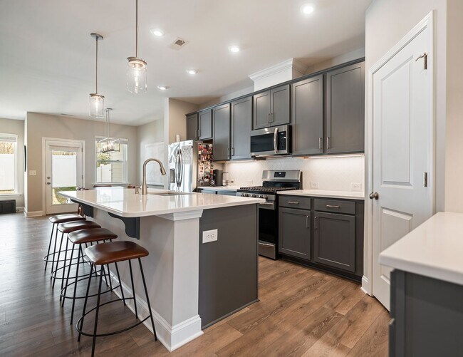 Building Photo - PARK FLEX STAYS - FULLY FURNISHED! Sunlit, Briar Chapel Retreat with Designer Finishes & Resort-S...