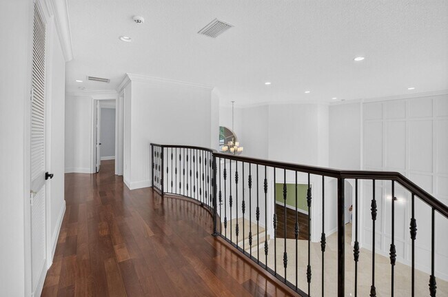 Building Photo - 9511 Savona Winds Dr