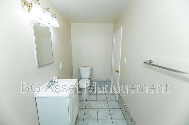 Building Photo - 156 Marina Way