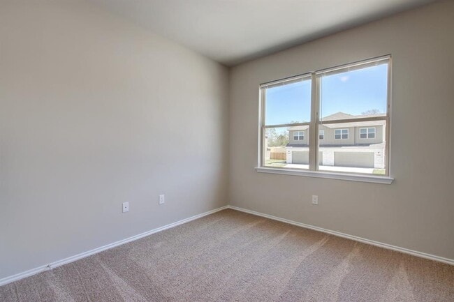 Building Photo - 1202 Garland Rd
