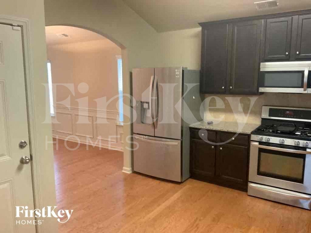 Building Photo - 436 Parkstone Dr