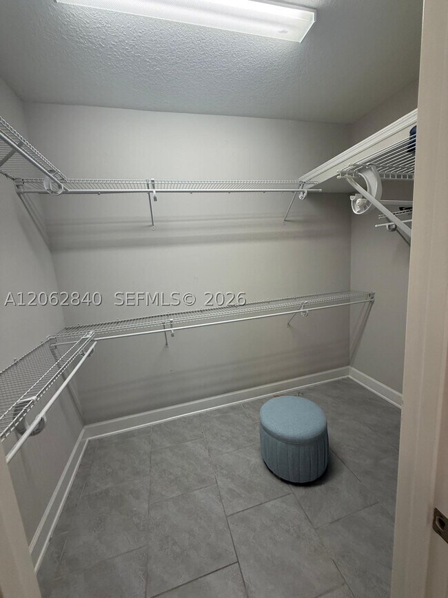 Building Photo - 110 Foxcross Ave