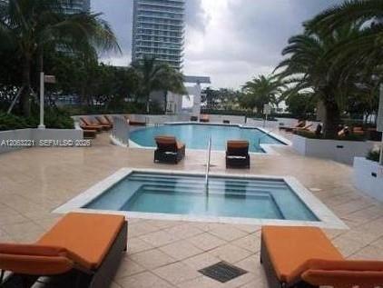 Building Photo - 1050 Brickell Ave