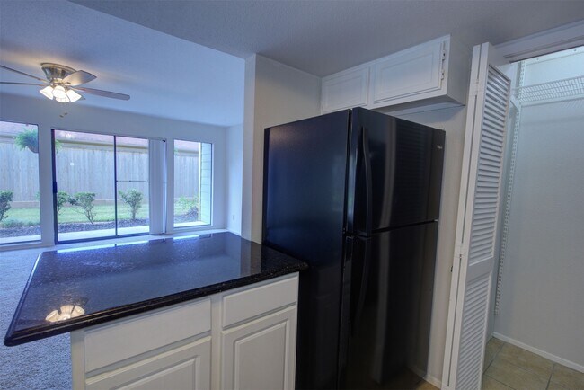 Building Photo - 14777 Wunderlich Dr