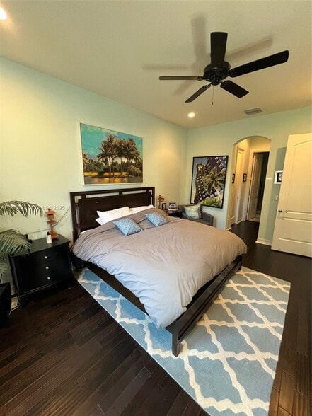 Building Photo - 184 W Bay Cedar Cir