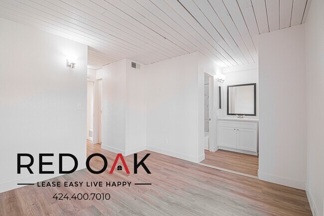 Building Photo - 855 S Citrus Ave