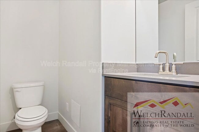 Building Photo - 235 W 690 N