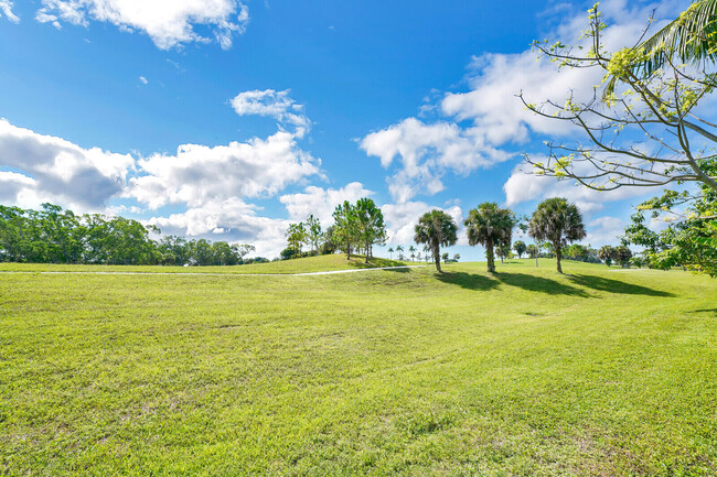 Building Photo - 170 Meadowlark Dr