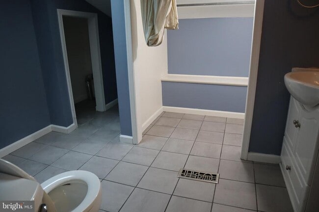 Building Photo - 36 E Wheeling St