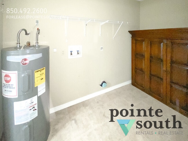 Building Photo - 21846 Mahan Dr