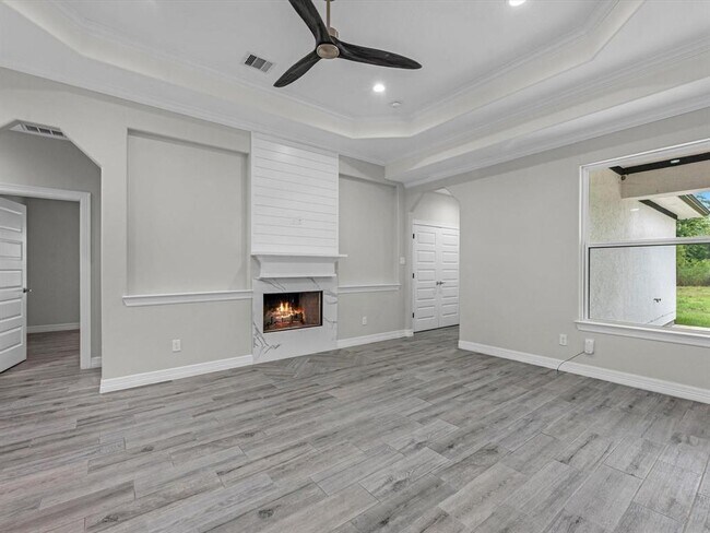 Building Photo - 14606 Half Cir