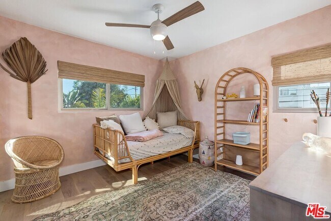 Building Photo - 810 Commonwealth Ave