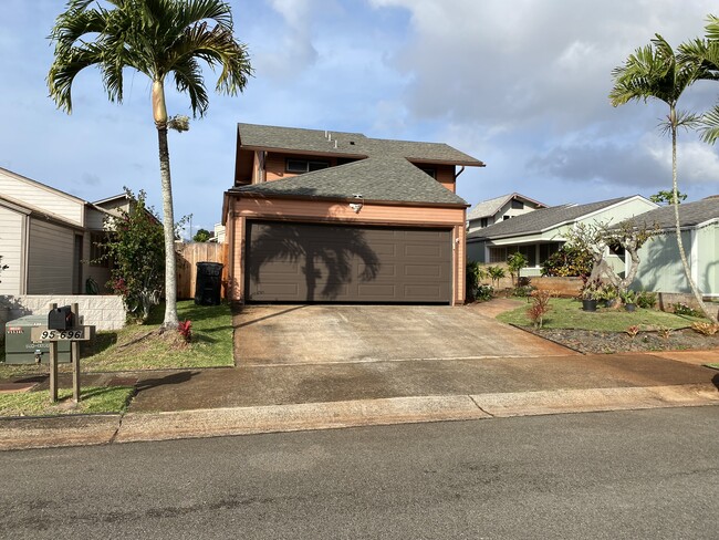 Primary Photo - 95-696-696 Makaiolani St