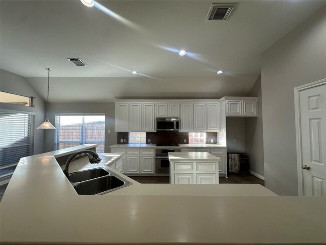 Building Photo - 11619 Buck Springs Trail