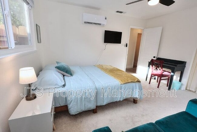 Building Photo - 6906 Pin Oak Ct