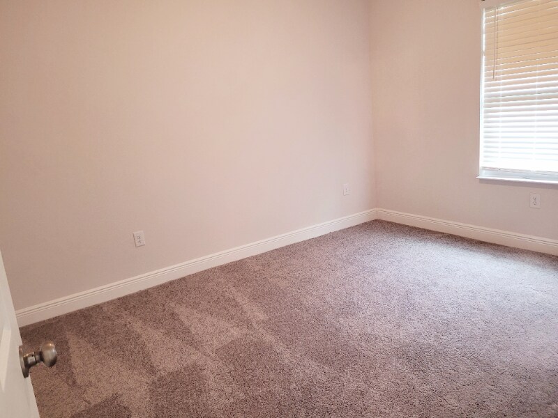 Building Photo - 556 NW 259th Terrace