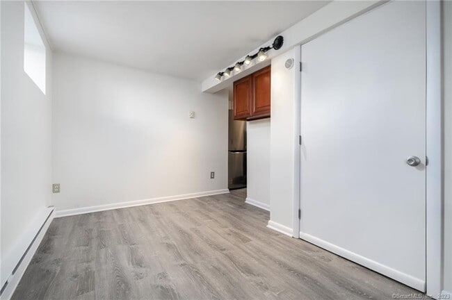 Building Photo - 15 Duncanson St