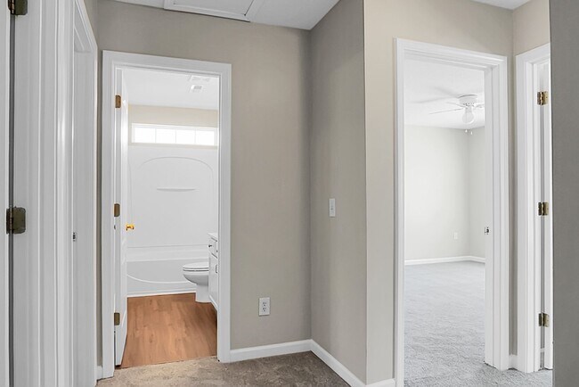 Building Photo - Lovely home in Summerville SC