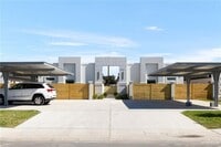 Building Photo - 18 Monaco Dr