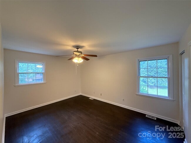 Building Photo - 6201 Bonnybrook Ln