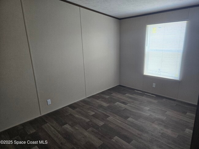 Building Photo - 526 Royal Tern Dr