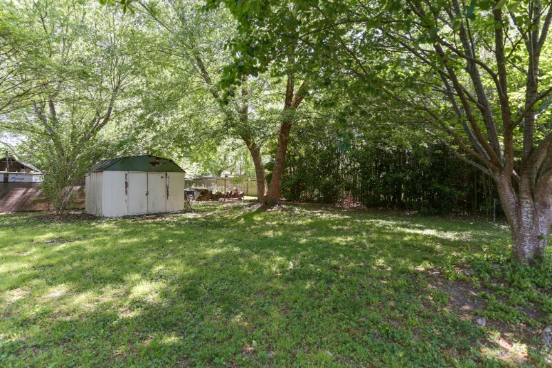 Building Photo - 1516 Denton Dr