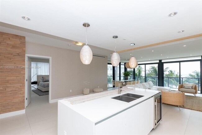 Building Photo - 2101 S Surf Rd