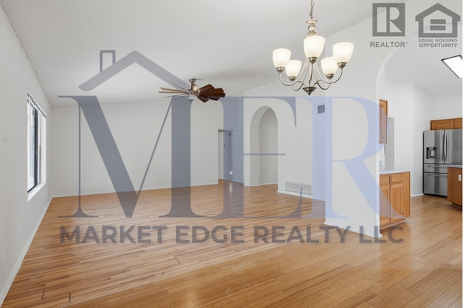 Building Photo - 4Bed/2Bath House in Sierra Vista, AZ! Ready for Immediate Move-In! -- RV GATE!