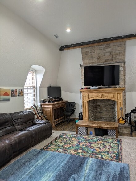 Building Photo - 32 E Utah Ave