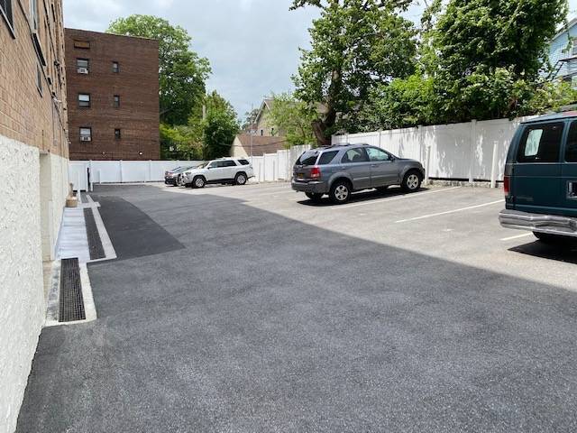 Building Photo - 244 Halstead Ave