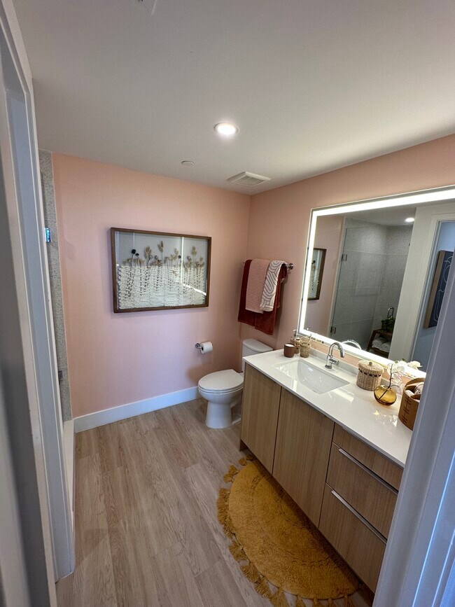 Building Photo - 598 NE 58th St