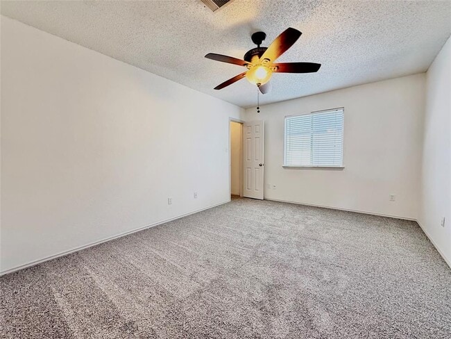 Building Photo - 1407 Deer Ledge Trail