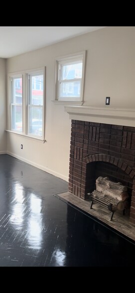 Master bedroom - 889 S 20th St