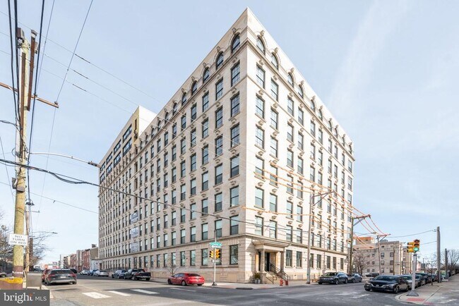 Building Photo - 1401 N 5th St