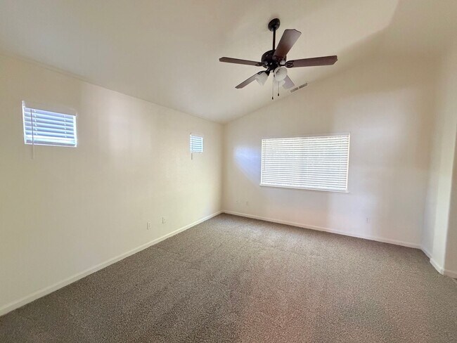 Building Photo - 5704 Golden Eagle Dr