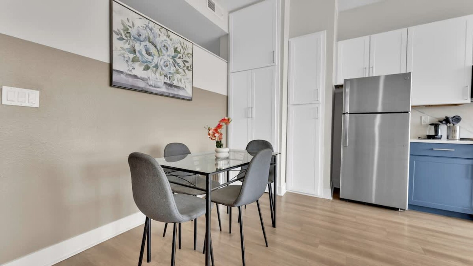 Building Photo - 2901 Indiana St